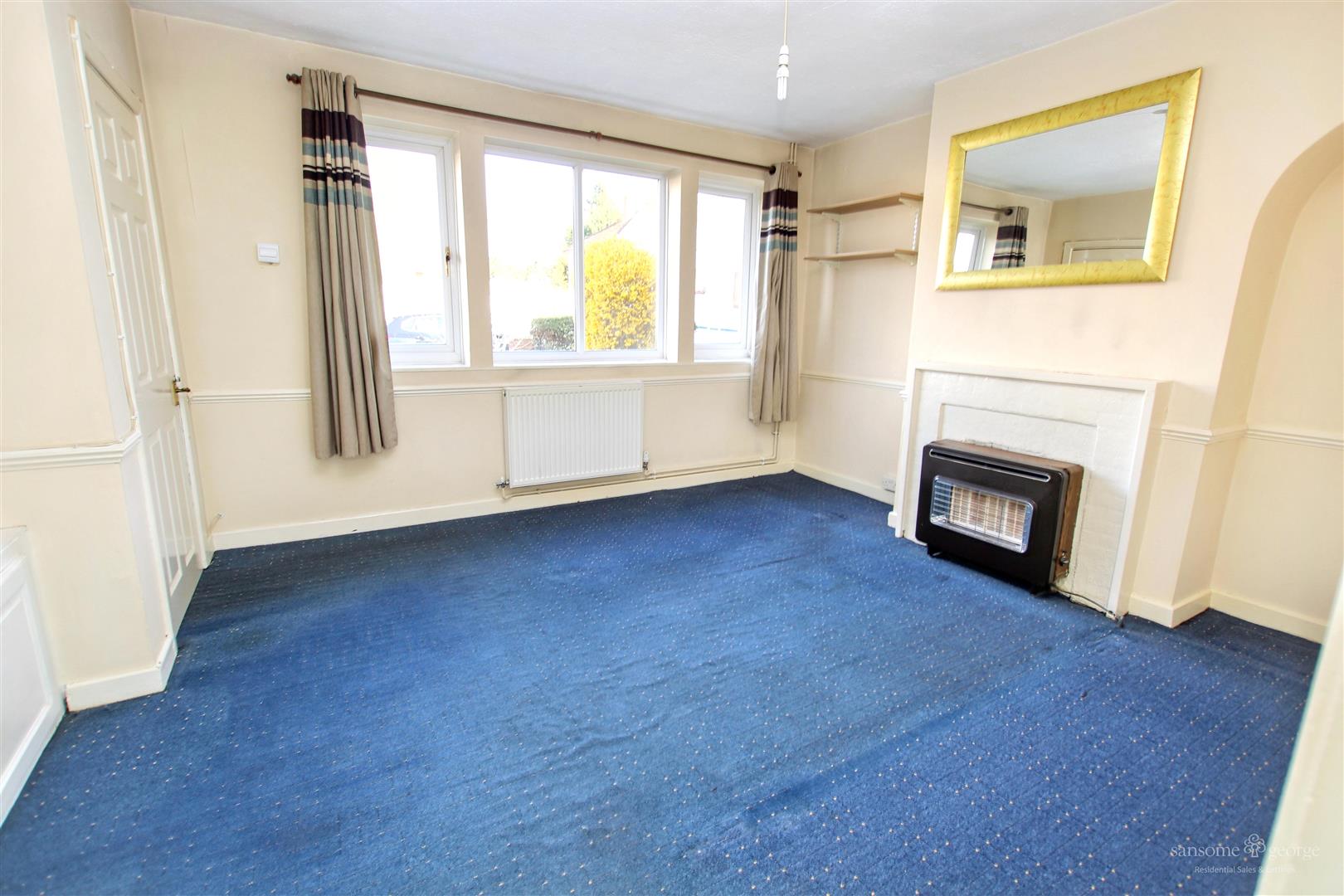 3 bed property in Blandford Road, Reading